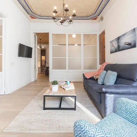 Bravissimo Placa Del Vi, Authentic Historic Appartement *