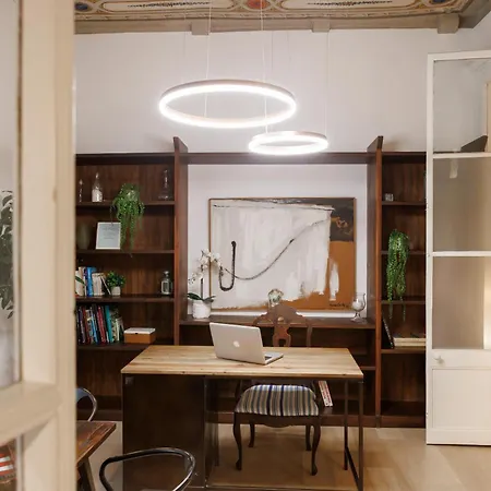 Bravissimo Placa Del Vi, Authentic Historic Χιρόνα