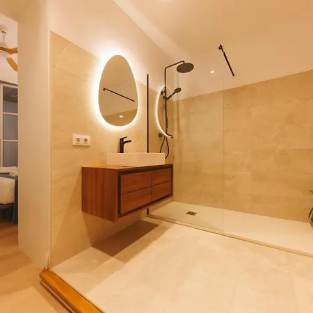 Apartament Bravissimo Placa Del Vi, Authentic Historic *