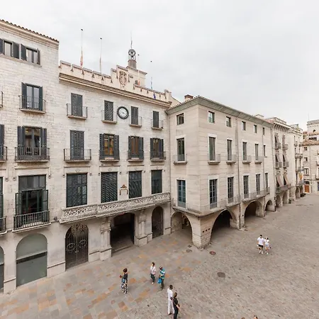 Bravissimo Placa Del Vi, Authentic Historic Apartment