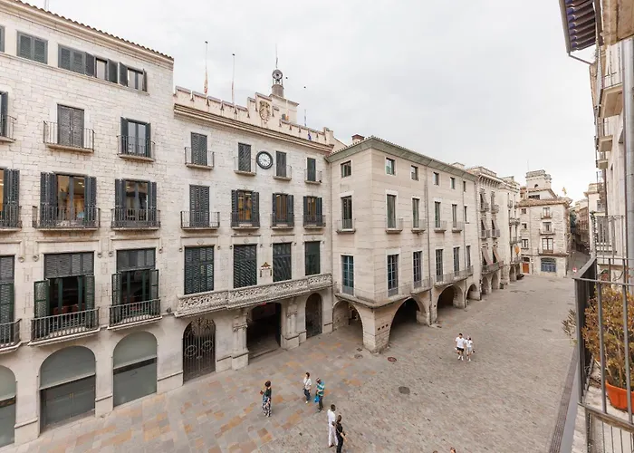 Bravissimo Placa Del Vi, Authentic Historic Apartment